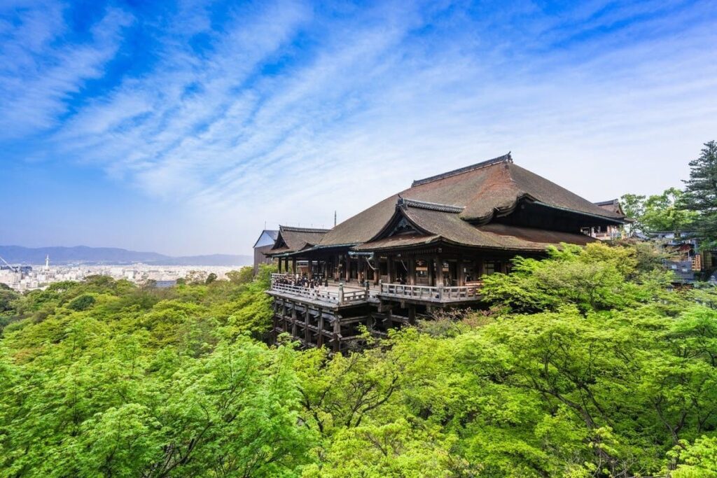 晴れた日の京都清水寺